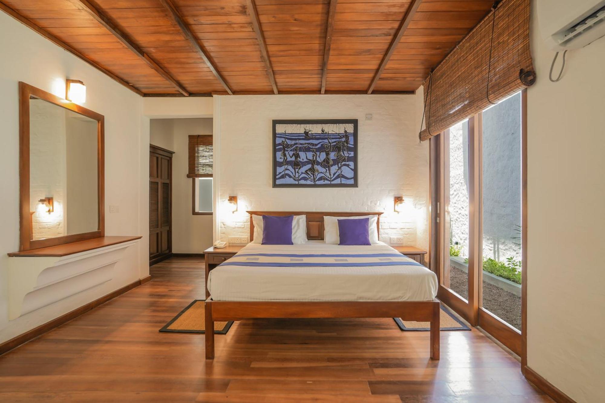 Hibiscus Beach Hotel & Villas Калутара Екстериор снимка